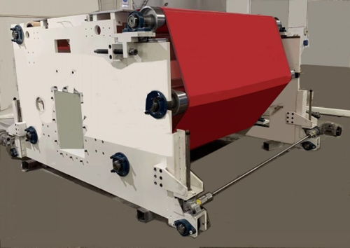 高效熔噴布擠出機(jī)械機(jī)組 科技賦能，鑄就“元寶機(jī)”新篇章